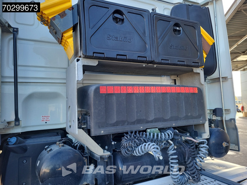 DAF XF 530 6X4 Low Mileage! 120T SSC Retarder 2x Tanks - Влекач: снимка 5 DAF XF 530 6X4 Low Mileage! 120T SSC Retarder 2x Tanks - Влекач: снимка 5