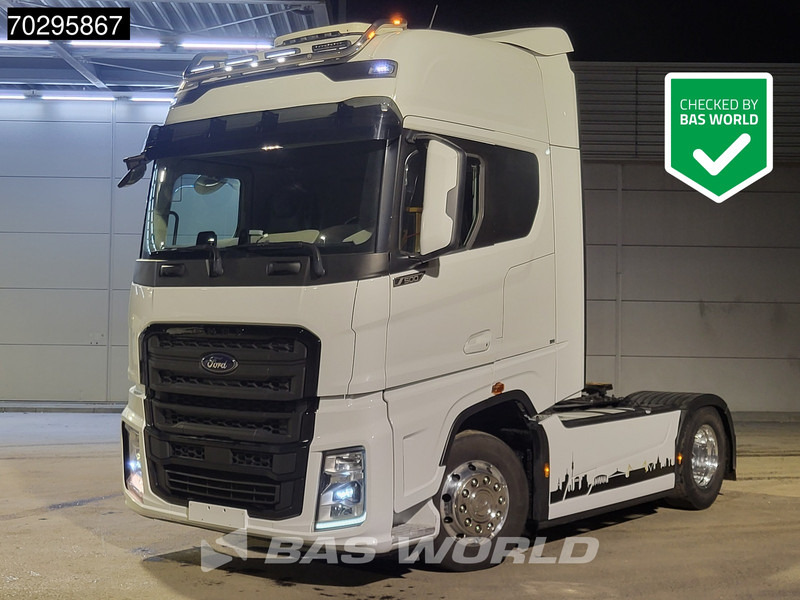 Ford F-Max 500 4X2 Retarder 2x Tanks Standklima Euro 6 - Влекач: снимка 1 Ford F-Max 500 4X2 Retarder 2x Tanks Standklima Euro 6 - Влекач: снимка 1