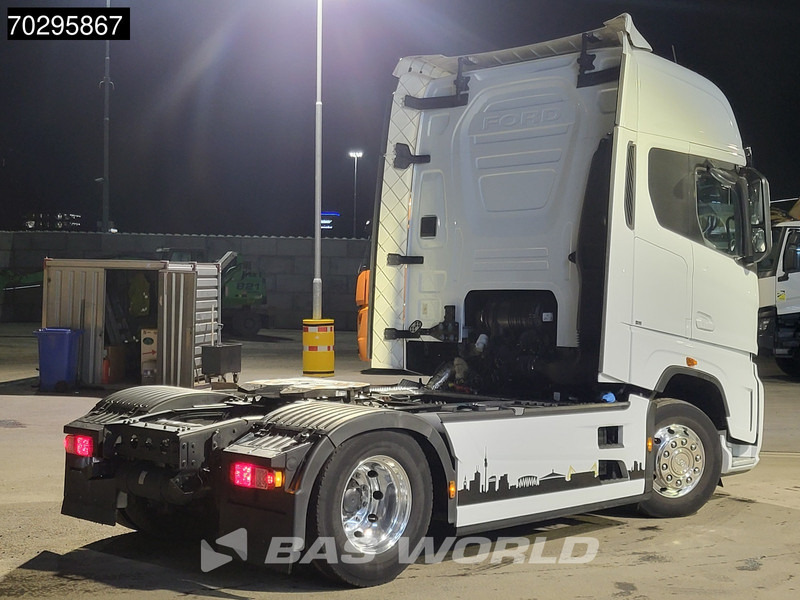 Ford F-Max 500 4X2 Retarder 2x Tanks Standklima Euro 6 - Влекач: снимка 5 Ford F-Max 500 4X2 Retarder 2x Tanks Standklima Euro 6 - Влекач: снимка 5