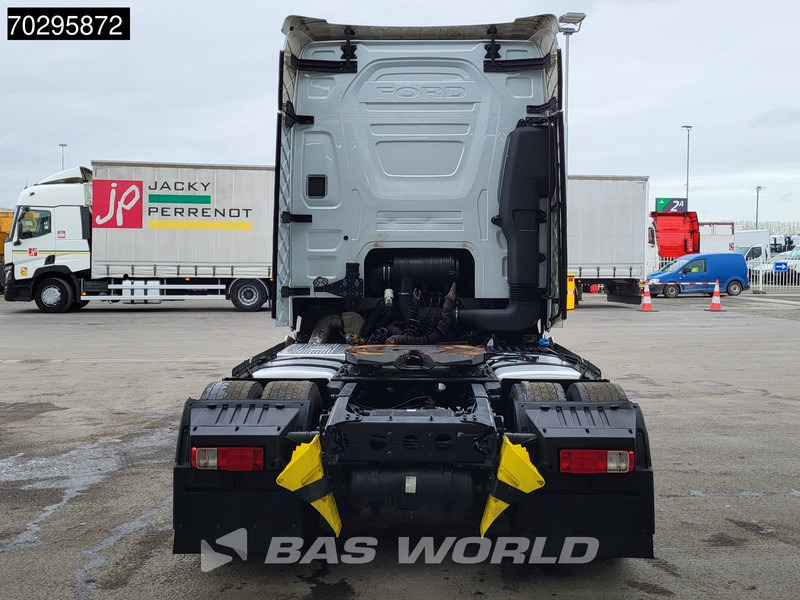 Ford F-Max 500 4X2 Retarder Standairco 2xTanks ACC LED Euro 6 - Влекач: снимка 3 Ford F-Max 500 4X2 Retarder Standairco 2xTanks ACC LED Euro 6 - Влекач: снимка 3