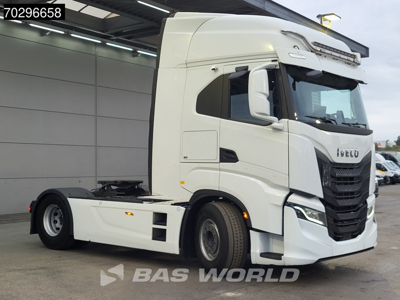Iveco S-Way 460 4X2 90% Tyres! ACC Navi Euro 6 - Влекач: снимка 3 Iveco S-Way 460 4X2 90% Tyres! ACC Navi Euro 6 - Влекач: снимка 3