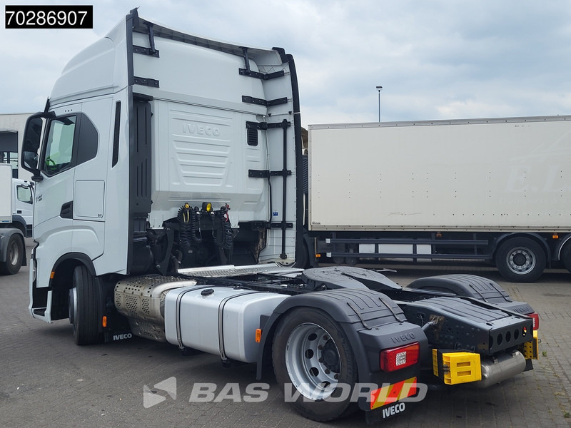 Iveco S-Way 480 4X2 Mega Retarder Standklima 2xTanks Navi ACC LED Euro 6 - Влекач: снимка 2 Iveco S-Way 480 4X2 Mega Retarder Standklima 2xTanks Navi ACC LED Euro 6 - Влекач: снимка 2