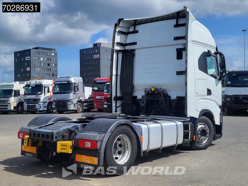 Iveco S-Way 480 4X2 Retarder 2xTanks ACC Standklima Euro 6 - Влекач: снимка 5 Iveco S-Way 480 4X2 Retarder 2xTanks ACC Standklima Euro 6 - Влекач: снимка 5