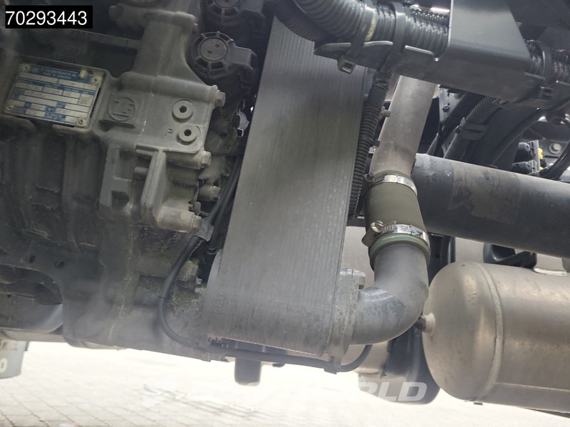 Iveco S-Way 490 4X2 Retarder Standairco 2xTanks ACC LED Navi Euro 6 - Влекач: снимка 5 Iveco S-Way 490 4X2 Retarder Standairco 2xTanks ACC LED Navi Euro 6 - Влекач: снимка 5