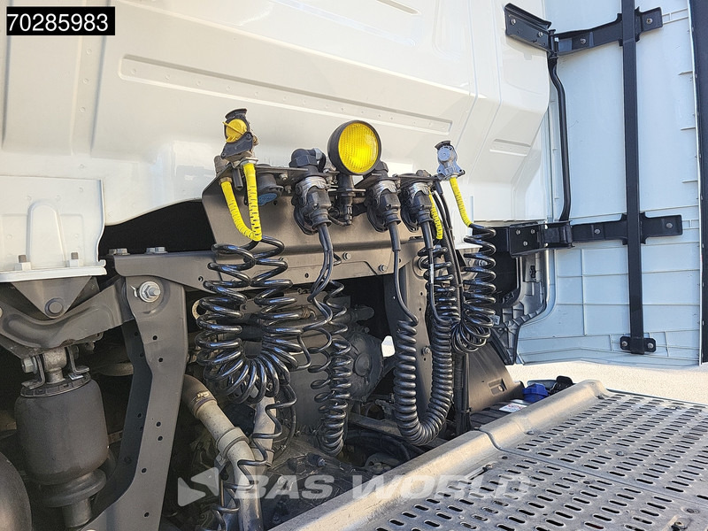 Iveco S-Way 490 4X2 Retarder Standklima 2xTanks Navi ACC LED Euro 6 - Влекач: снимка 5 Iveco S-Way 490 4X2 Retarder Standklima 2xTanks Navi ACC LED Euro 6 - Влекач: снимка 5