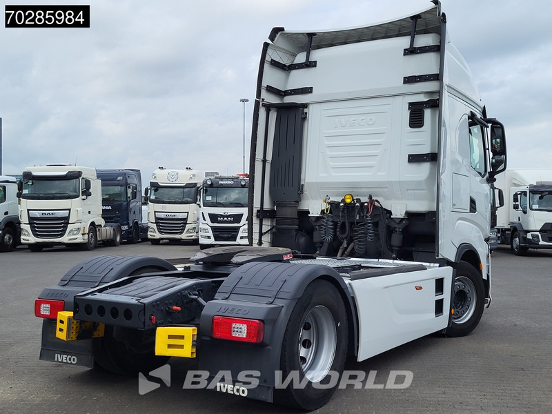 Iveco S-Way 490 4X2 Retarder Standklima 2xTanks Navi ACC LED Euro 6 - Влекач: снимка 5 Iveco S-Way 490 4X2 Retarder Standklima 2xTanks Navi ACC LED Euro 6 - Влекач: снимка 5