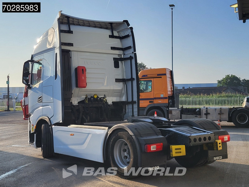 Iveco S-Way 490 4X2 Retarder Standklima 2xTanks Navi ACC LED Euro 6 - Влекач: снимка 2 Iveco S-Way 490 4X2 Retarder Standklima 2xTanks Navi ACC LED Euro 6 - Влекач: снимка 2