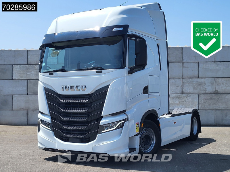 Iveco S-Way 490 4X2 Retarder Standklima 2xTanks Navi ACC LED Euro 6 - Влекач: снимка 1 Iveco S-Way 490 4X2 Retarder Standklima 2xTanks Navi ACC LED Euro 6 - Влекач: снимка 1