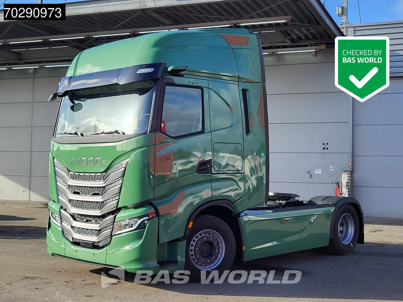 Iveco S-Way 500 S-Way 4X2 NEW! Retarder 2xTanks ACC Standklima LED Euro 6 - Влекач: снимка 1 Iveco S-Way 500 S-Way 4X2 NEW! Retarder 2xTanks ACC Standklima LED Euro 6 - Влекач: снимка 1