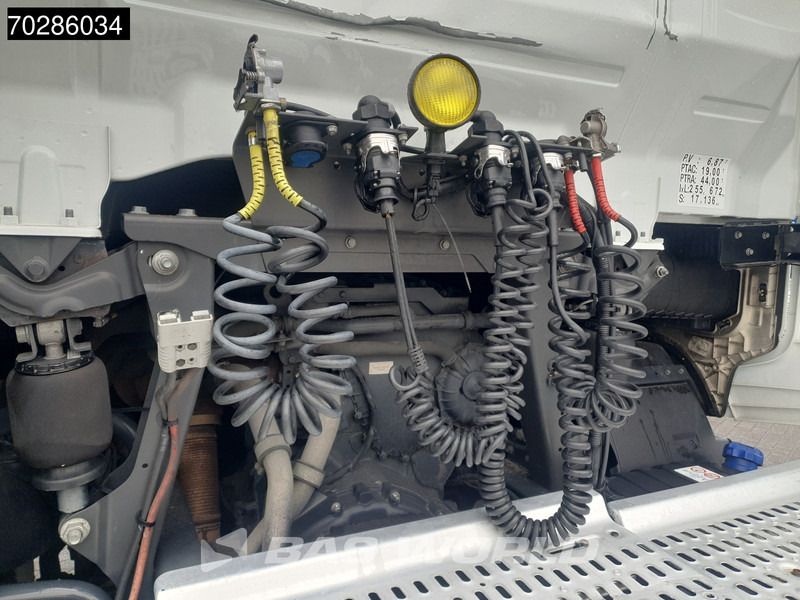 Влекач Iveco S-Way 510 S-Way 4X2 Retarder ACC Navi Standklima Euro 6: снимка 10