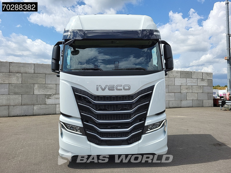 Iveco S-Way 580 4X2 NEW! 2x Tanks Navi ACC Standklima - Влекач: снимка 5 Iveco S-Way 580 4X2 NEW! 2x Tanks Navi ACC Standklima - Влекач: снимка 5