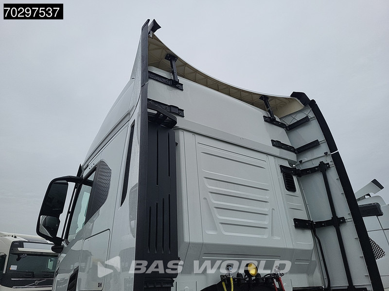 Iveco S-Way 580 4X2 NEW! 2x Tanks Standklima Navi ACC LED Euro 6 - Влекач: снимка 5 Iveco S-Way 580 4X2 NEW! 2x Tanks Standklima Navi ACC LED Euro 6 - Влекач: снимка 5