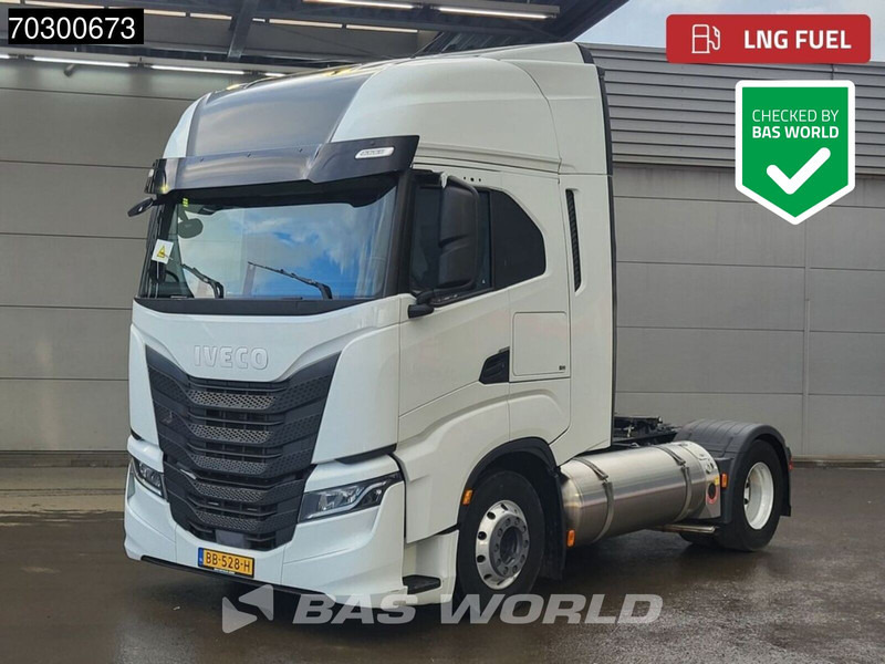 Iveco S-Way NP 460 4X2 LNG! Retarder Standairco 2xTanks Navi LED Euro 6 - Влекач: снимка 1 Iveco S-Way NP 460 4X2 LNG! Retarder Standairco 2xTanks Navi LED Euro 6 - Влекач: снимка 1