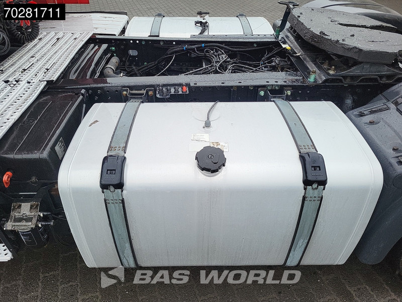 Влекач MAN TGX 18.460 TGX 4X2 XXL Retarder 2x Tanks: снимка 12