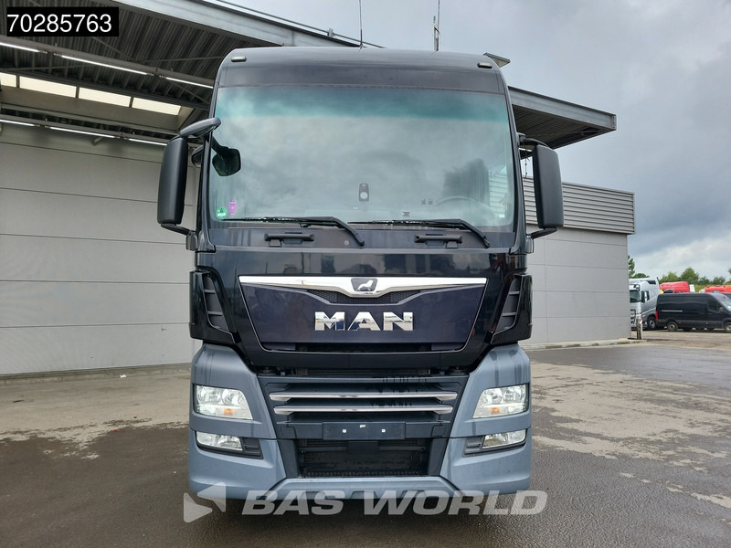 Влекач MAN TGX 18.470 4X2 XXL 2x Tanks Retarder Navi Standklima ACC: снимка 6