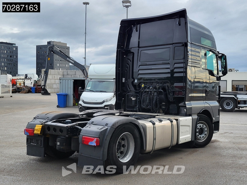 MAN TGX 18.470 4X2 XXL Retarder 2x Tanks Standklima ACC Navi Euro 6 - Влекач: снимка 5 MAN TGX 18.470 4X2 XXL Retarder 2x Tanks Standklima ACC Navi Euro 6 - Влекач: снимка 5