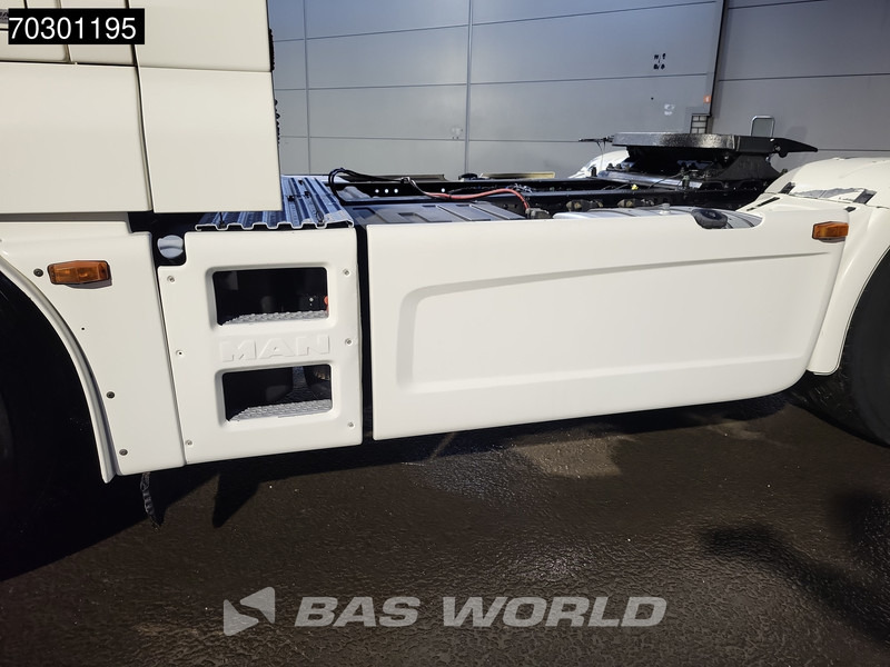 Влекач MAN TGX 18.500 4X2 XLX Retarder 2xTanks: снимка 11