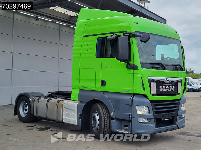MAN TGX 18.500 4X2 XLX Retarder ACC Euro 6 - Влекач: снимка 3 MAN TGX 18.500 4X2 XLX Retarder ACC Euro 6 - Влекач: снимка 3