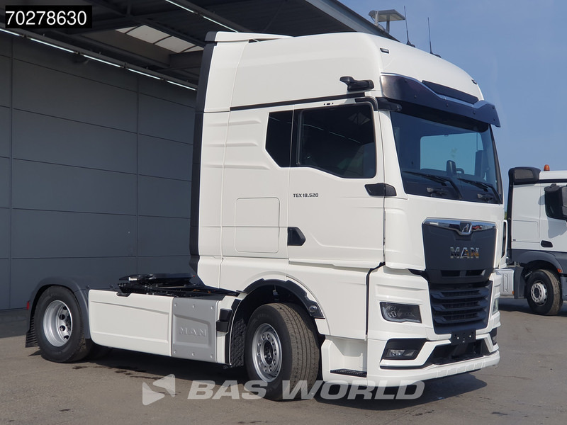 MAN TGX 18.520 4X2 GX Retarder 2xTanks MirrorCam Standklima ACC Navi LED Nieuw! - Влекач: снимка 3 MAN TGX 18.520 4X2 GX Retarder 2xTanks MirrorCam Standklima ACC Navi LED Nieuw! - Влекач: снимка 3