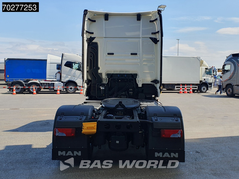 MAN TGX 18.520 4X2 NEW! GX Retarder 2x Tanks Standklima ACC - Влекач: снимка 3 MAN TGX 18.520 4X2 NEW! GX Retarder 2x Tanks Standklima ACC - Влекач: снимка 3