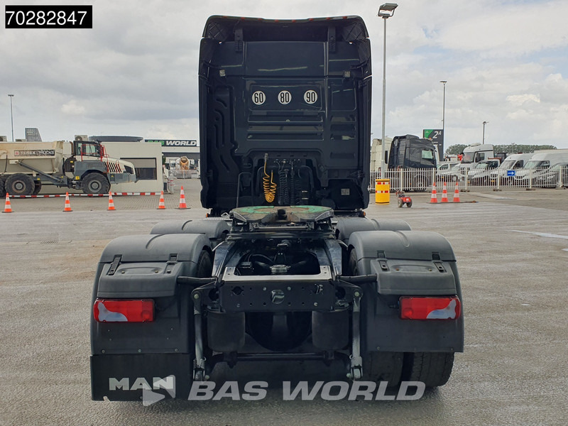 MAN TGX 33.510 832 6X4 120T! GM Retarder ACC Navi - Влекач: снимка 3 MAN TGX 33.510 832 6X4 120T! GM Retarder ACC Navi - Влекач: снимка 3