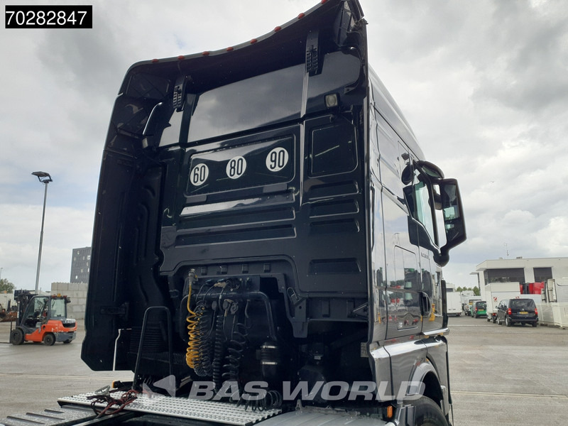 MAN TGX 33.510 832 6X4 120T! GM Retarder ACC Navi - Влекач: снимка 5 MAN TGX 33.510 832 6X4 120T! GM Retarder ACC Navi - Влекач: снимка 5