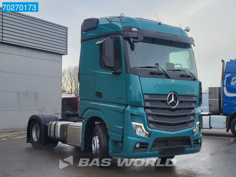 Mercedes-Benz Actros 1842 4X2 NEW! StreamSpace - Влекач: снимка 3 Mercedes-Benz Actros 1842 4X2 NEW! StreamSpace - Влекач: снимка 3