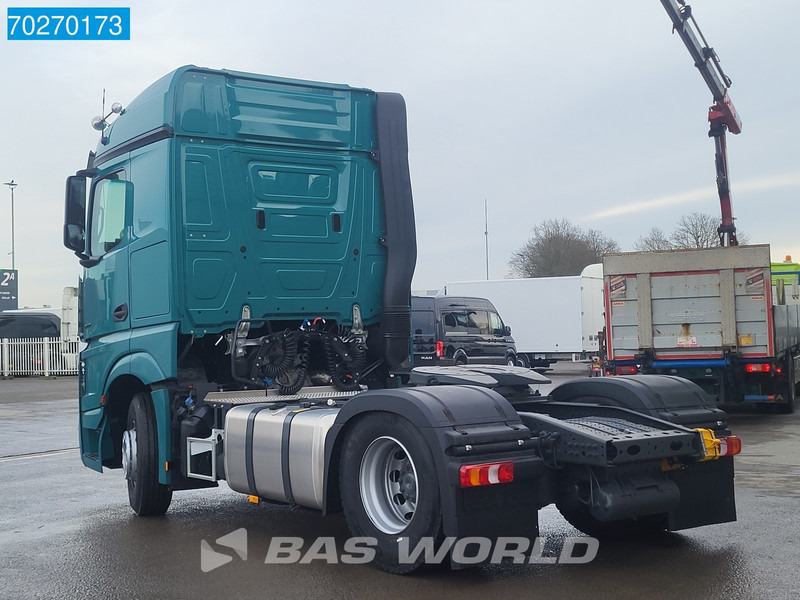 Mercedes-Benz Actros 1842 4X2 NEW! StreamSpace - Влекач: снимка 2 Mercedes-Benz Actros 1842 4X2 NEW! StreamSpace - Влекач: снимка 2