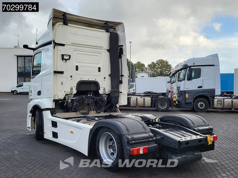 Mercedes-Benz Actros 1842 4X2 StreamSpace Mega Retarder MirrorCam 2xTanks Navi ACC Euro 6 - Влекач: снимка 2 Mercedes-Benz Actros 1842 4X2 StreamSpace Mega Retarder MirrorCam 2xTanks Navi ACC Euro 6 - Влекач: снимка 2