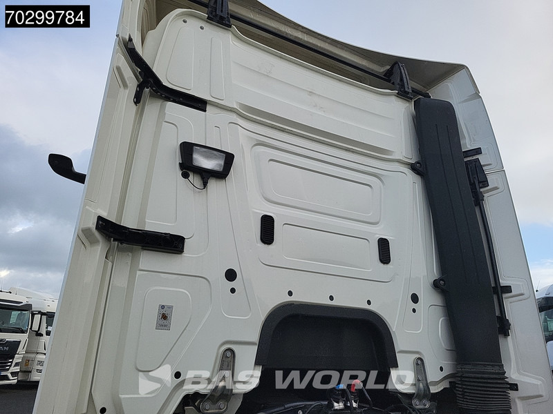 Mercedes-Benz Actros 1842 4X2 StreamSpace Mega Retarder MirrorCam 2xTanks Navi ACC Euro 6 - Влекач: снимка 3 Mercedes-Benz Actros 1842 4X2 StreamSpace Mega Retarder MirrorCam 2xTanks Navi ACC Euro 6 - Влекач: снимка 3