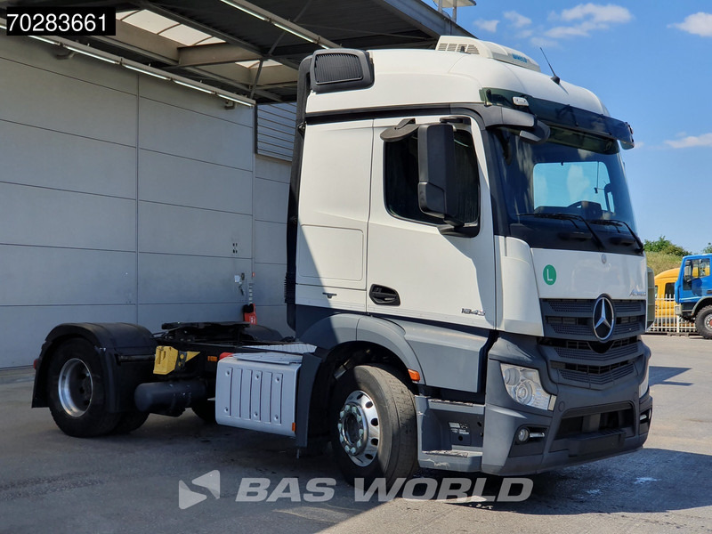 Mercedes-Benz Actros 1843 4X2 StreamSpace Retarder ADR Standklima - Влекач: снимка 3 Mercedes-Benz Actros 1843 4X2 StreamSpace Retarder ADR Standklima - Влекач: снимка 3