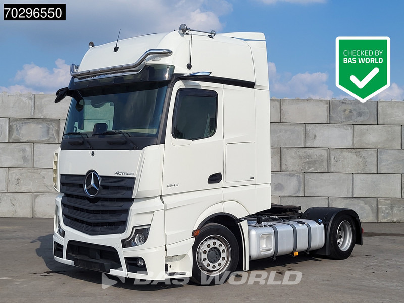Mercedes-Benz Actros 1845 4X2 GigaSpace Mega Retarder 2x Tanks Standklima Xenon Euro 6 - Влекач: снимка 1 Mercedes-Benz Actros 1845 4X2 GigaSpace Mega Retarder 2x Tanks Standklima Xenon Euro 6 - Влекач: снимка 1