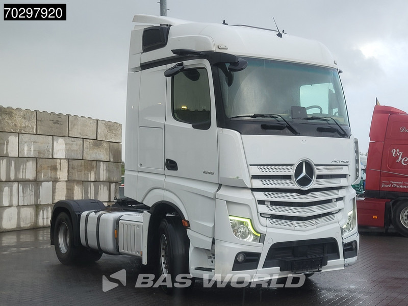 Mercedes-Benz Actros 1845 4X2 StreamSpace 2xTanks Standairco MirrorCam Navi PPC Euro 6 - Влекач: снимка 3 Mercedes-Benz Actros 1845 4X2 StreamSpace 2xTanks Standairco MirrorCam Navi PPC Euro 6 - Влекач: снимка 3