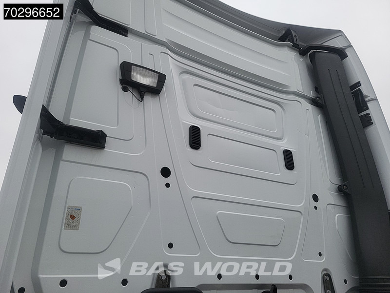 Mercedes-Benz Actros 1848 4X2 BigSpace Retarder Standklima ACC Xenon Euro 6 - Влекач: снимка 5 Mercedes-Benz Actros 1848 4X2 BigSpace Retarder Standklima ACC Xenon Euro 6 - Влекач: снимка 5