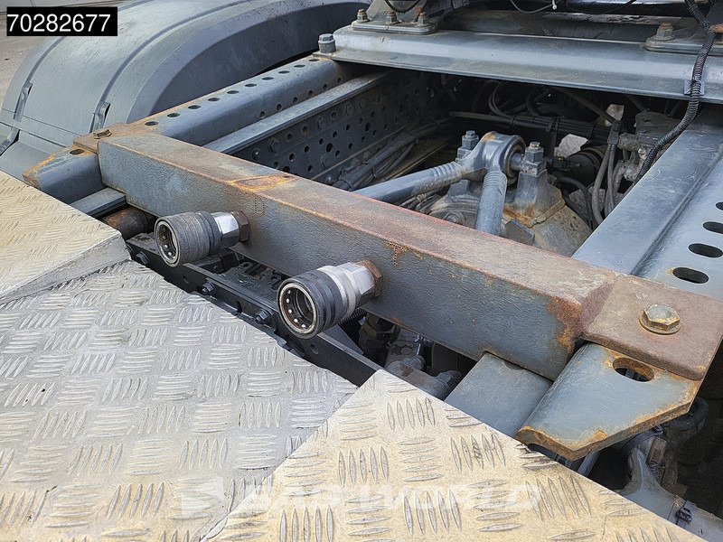 Mercedes-Benz Actros 2658 6X4 BigSpace Retarder Big-Axle Full-Air ADR Hydraulik 2x Tanks - Влекач: снимка 5 Mercedes-Benz Actros 2658 6X4 BigSpace Retarder Big-Axle Full-Air ADR Hydraulik 2x Tanks - Влекач: снимка 5