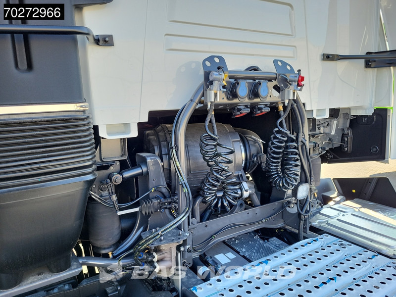 Нови Влекач Renault T 520 4X2 NEW! HSC Retarder Optibrake+ 2x Tanks ACC LED: снимка 12
