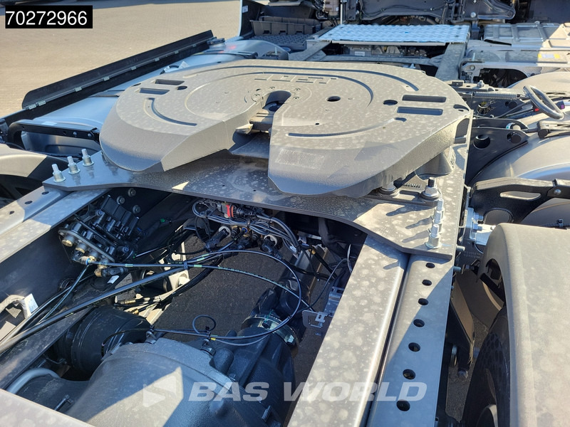 Нови Влекач Renault T 520 4X2 NEW! HSC Retarder Optibrake+ 2x Tanks ACC LED: снимка 17