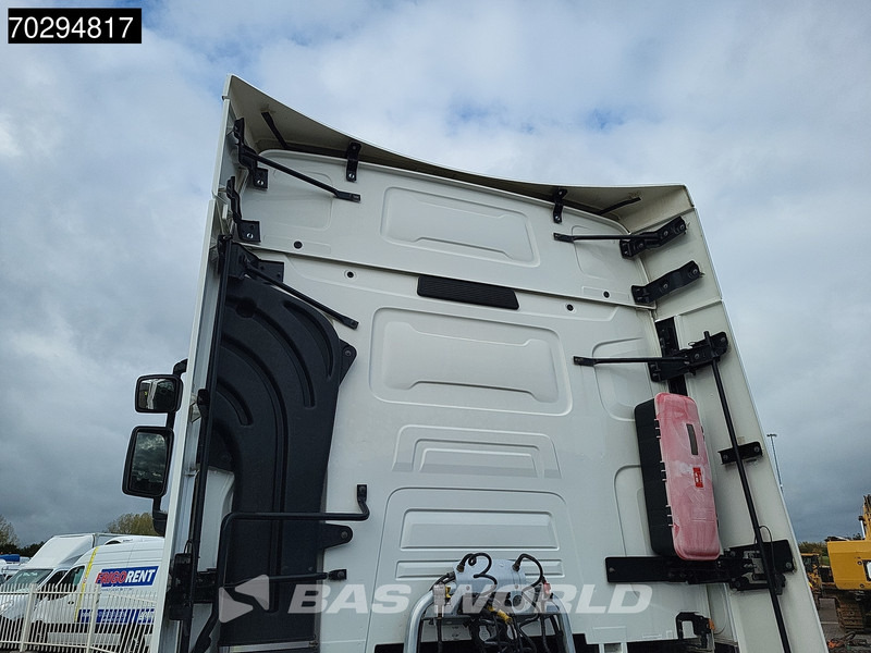 Renault T 520 4X2 Retarder 2x Tanks Euro 6 - Влекач: снимка 5 Renault T 520 4X2 Retarder 2x Tanks Euro 6 - Влекач: снимка 5