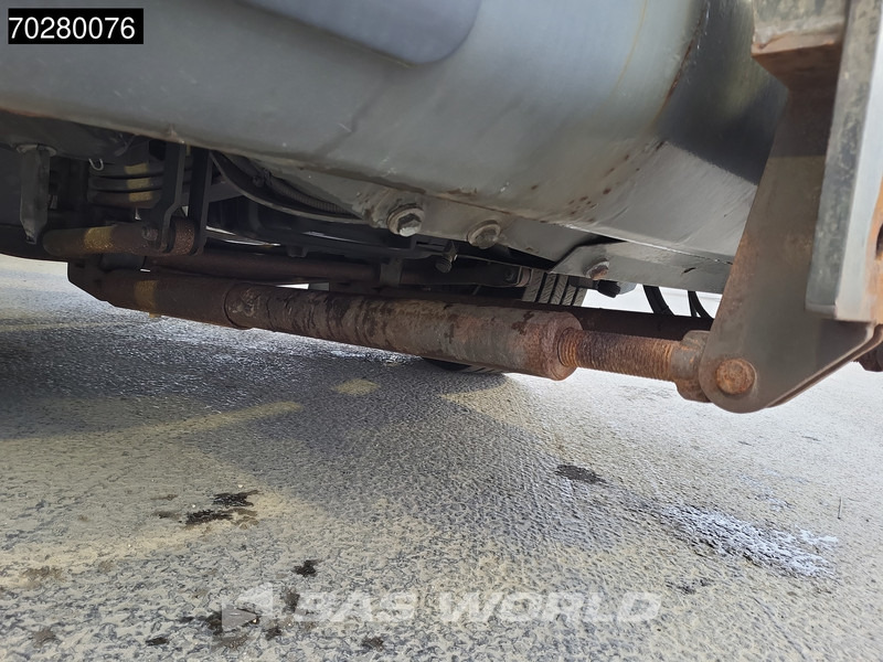 Влекач Scania R400 R 4X2 Low Mileage! Hydraulik Full-Steel Drumbrakes Euro 1: снимка 16