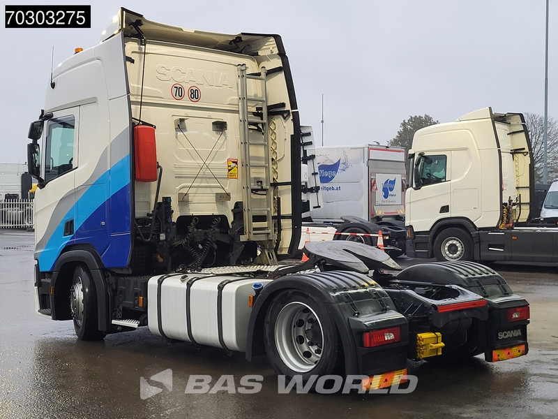 Scania R450 4X2 Mega Hebesattel Retarder 2x Tanks Standklima - Влекач: снимка 2 Scania R450 4X2 Mega Hebesattel Retarder 2x Tanks Standklima - Влекач: снимка 2
