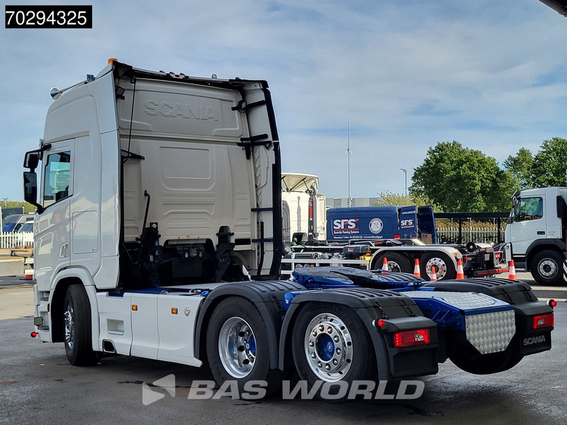 Scania R580 P 6X2 Full-Air Retarder Lift-Axle Leder ACC LED Euro 6 - Влекач: снимка 2 Scania R580 P 6X2 Full-Air Retarder Lift-Axle Leder ACC LED Euro 6 - Влекач: снимка 2