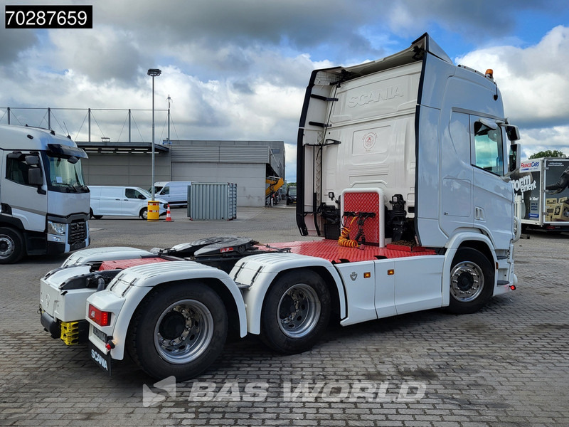 Влекач Scania R590 R 6X4 Full-Air Retarder Standklima Leather LED: снимка 14