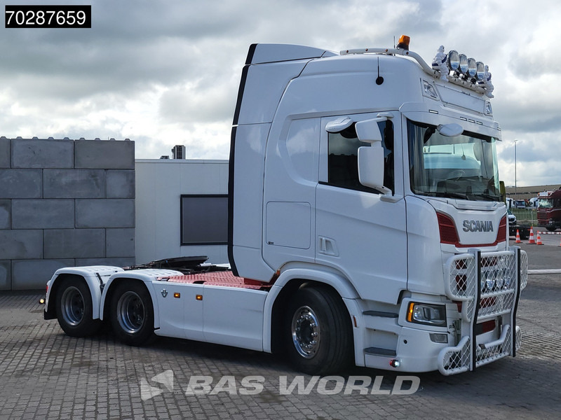 Влекач Scania R590 R 6X4 Full-Air Retarder Standklima Leather LED: снимка 16