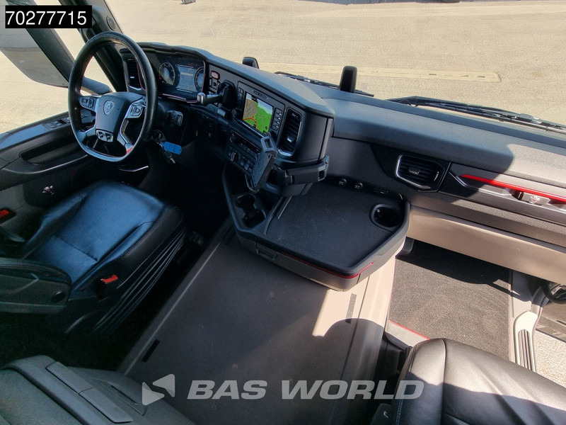 Лизинг на Scania R730 R 6X4 XT Full-Air Retarder Big-Axle Hydraulik ACC LED Navi Scania R730 R 6X4 XT Full-Air Retarder Big-Axle Hydraulik ACC LED Navi: снимка 17