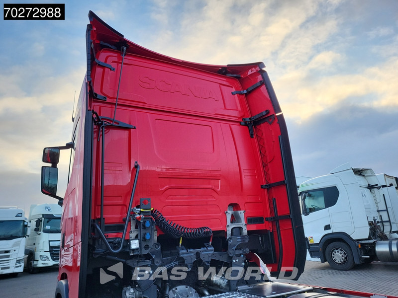 Scania S460 4X2 NEW! Retarder ACC Navi Standklima 2X Tanks - Влекач: снимка 3 Scania S460 4X2 NEW! Retarder ACC Navi Standklima 2X Tanks - Влекач: снимка 3