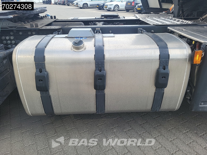 Влекач Scania S460 S 4X2 Retarder 2xTanks ACC Euro 6: снимка 15