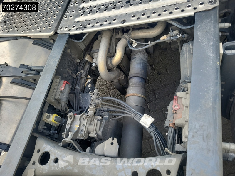 Влекач Scania S460 S 4X2 Retarder 2xTanks ACC Euro 6: снимка 12