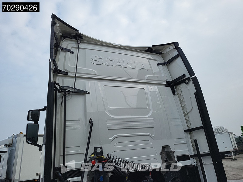 Scania S500 4X2 NEW! Full-Air Retarder Leder 2x Tanks ACC Standklima - Влекач: снимка 3 Scania S500 4X2 NEW! Full-Air Retarder Leder 2x Tanks ACC Standklima - Влекач: снимка 3