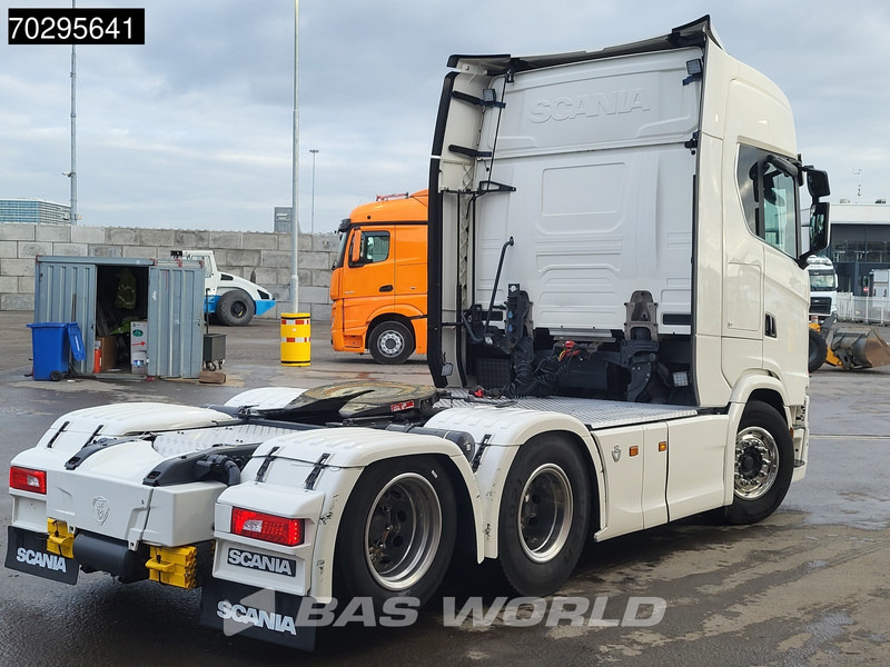 Scania S580 S 6X2 WB315! Full-Air Retarder 2xTanks Liftachse Leder StandklimaACC Navi Euro 6 - Влекач: снимка 5 Scania S580 S 6X2 WB315! Full-Air Retarder 2xTanks Liftachse Leder StandklimaACC Navi Euro 6 - Влекач: снимка 5