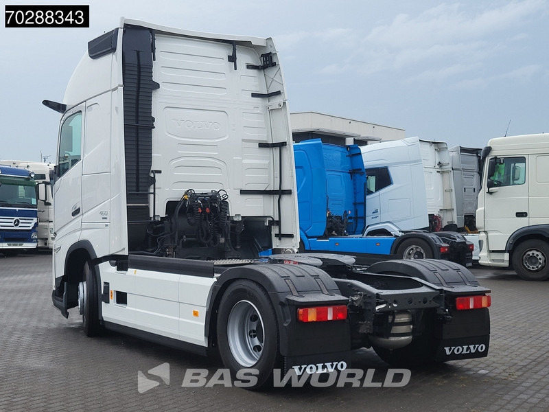 Volvo FH 460 4X2 2024! XL TC VEB+ 2x Tanks I-ParkCool - Влекач: снимка 2 Volvo FH 460 4X2 2024! XL TC VEB+ 2x Tanks I-ParkCool - Влекач: снимка 2
